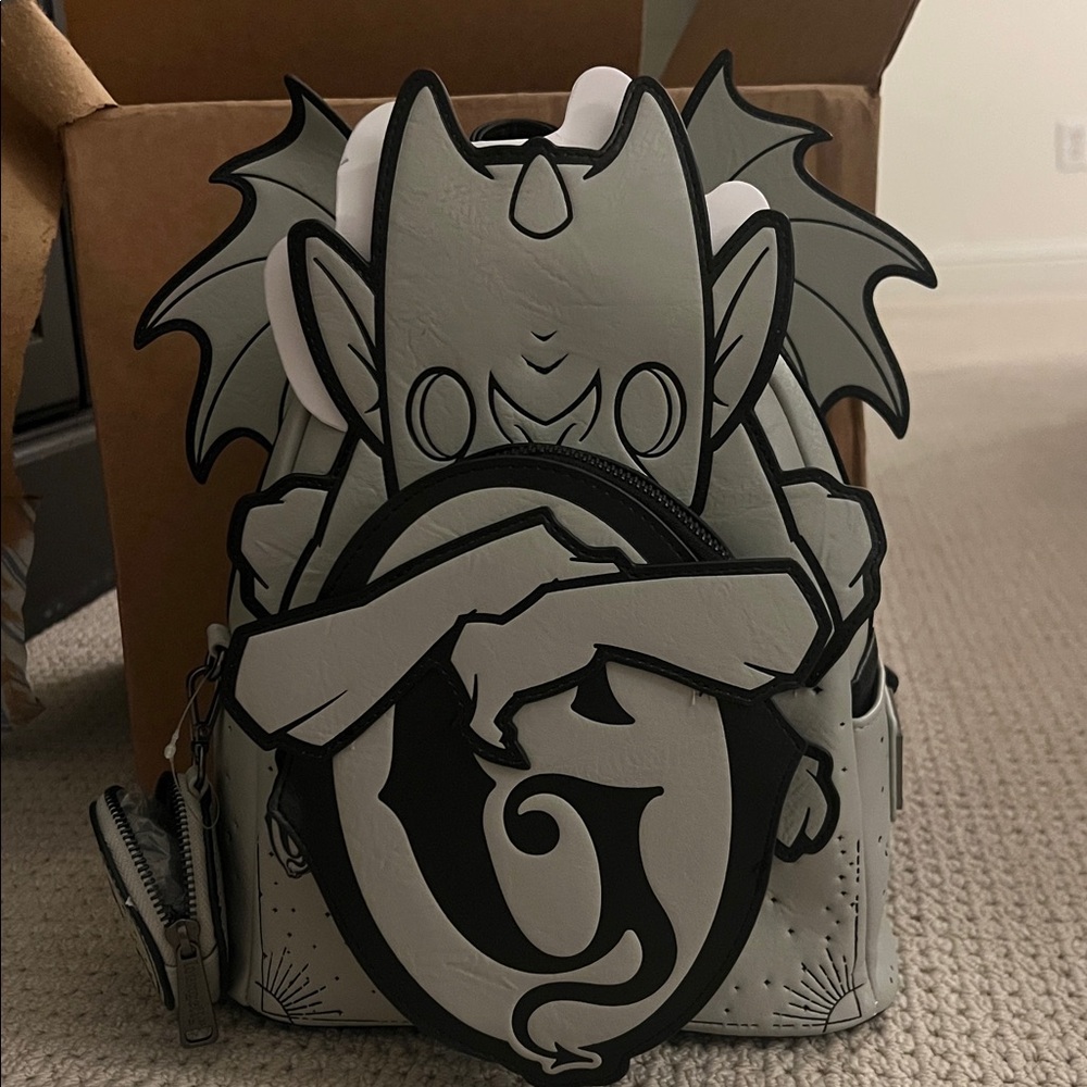 Loungefly Gideons bakehouse limited edition gargoyle backpack NWT - Picture 3 of 12